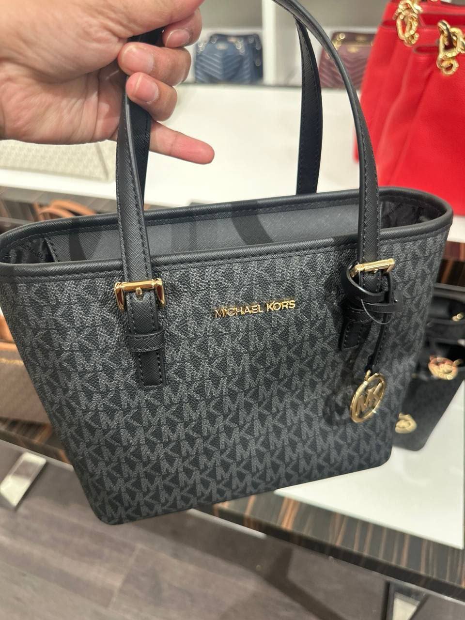 Michael Kors XS Carryall in Signature Black/Gold - Image 3