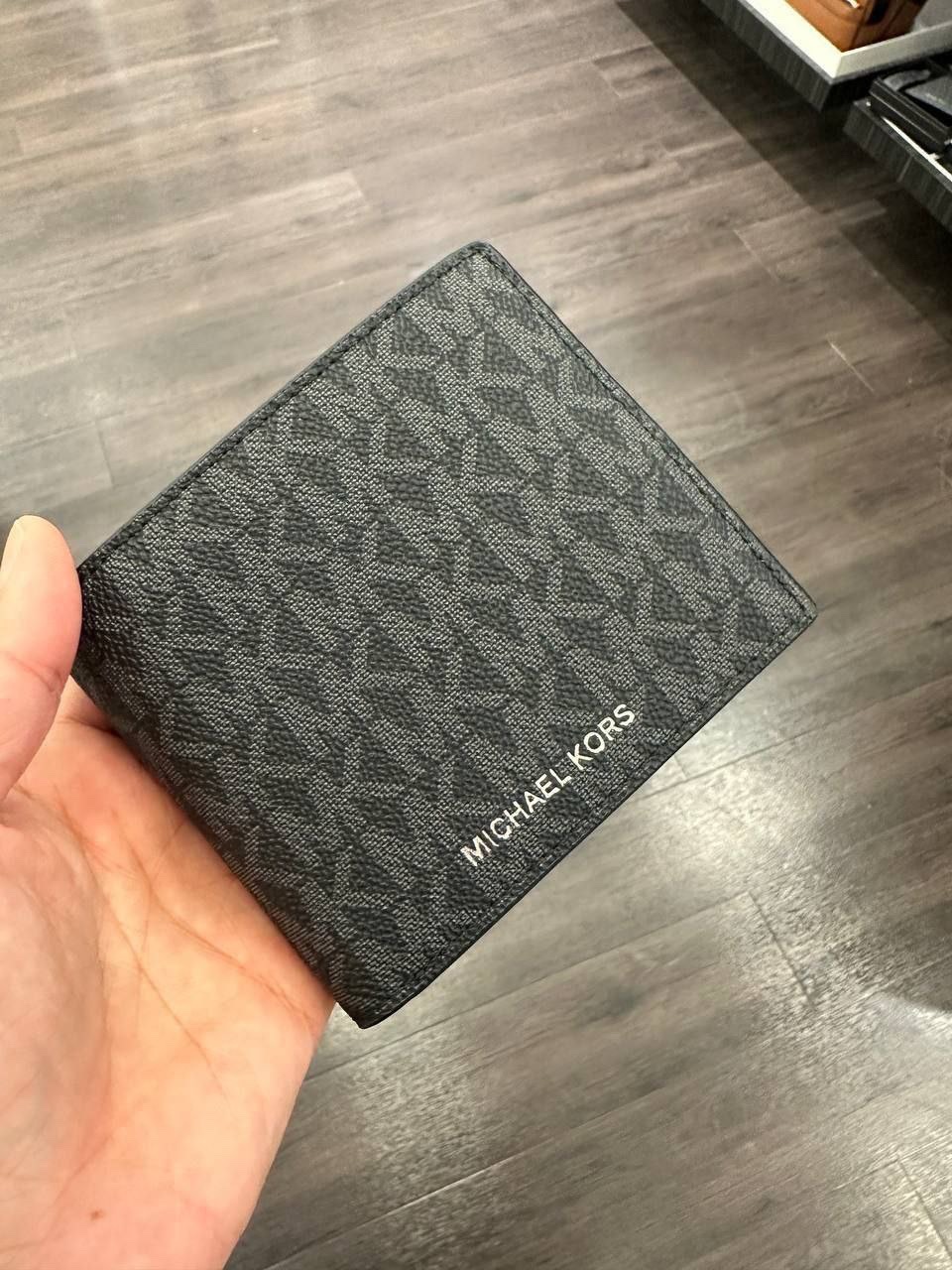 MICHAEL KORS Men Wallet With Coin Pocket