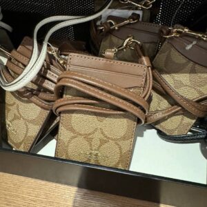 Coach Lanyard Signature Brown
