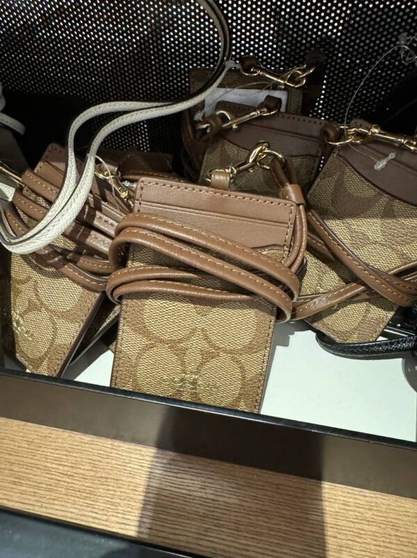 Coach Lanyard Signature Brown