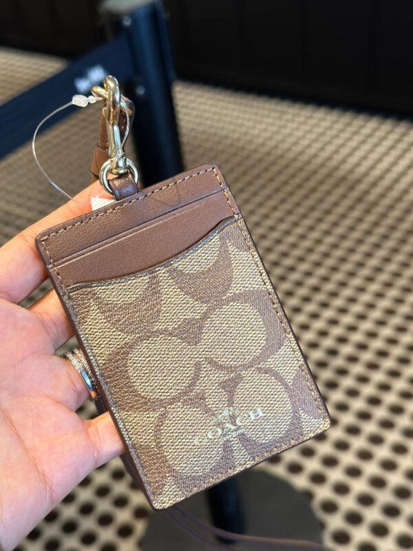 Coach Lanyard Signature Brown - Image 2