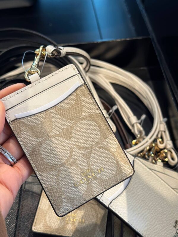 Coach Lanyard Signature Khaki