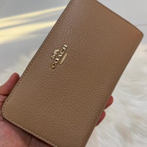 Coach Medium Wallet in Taupe