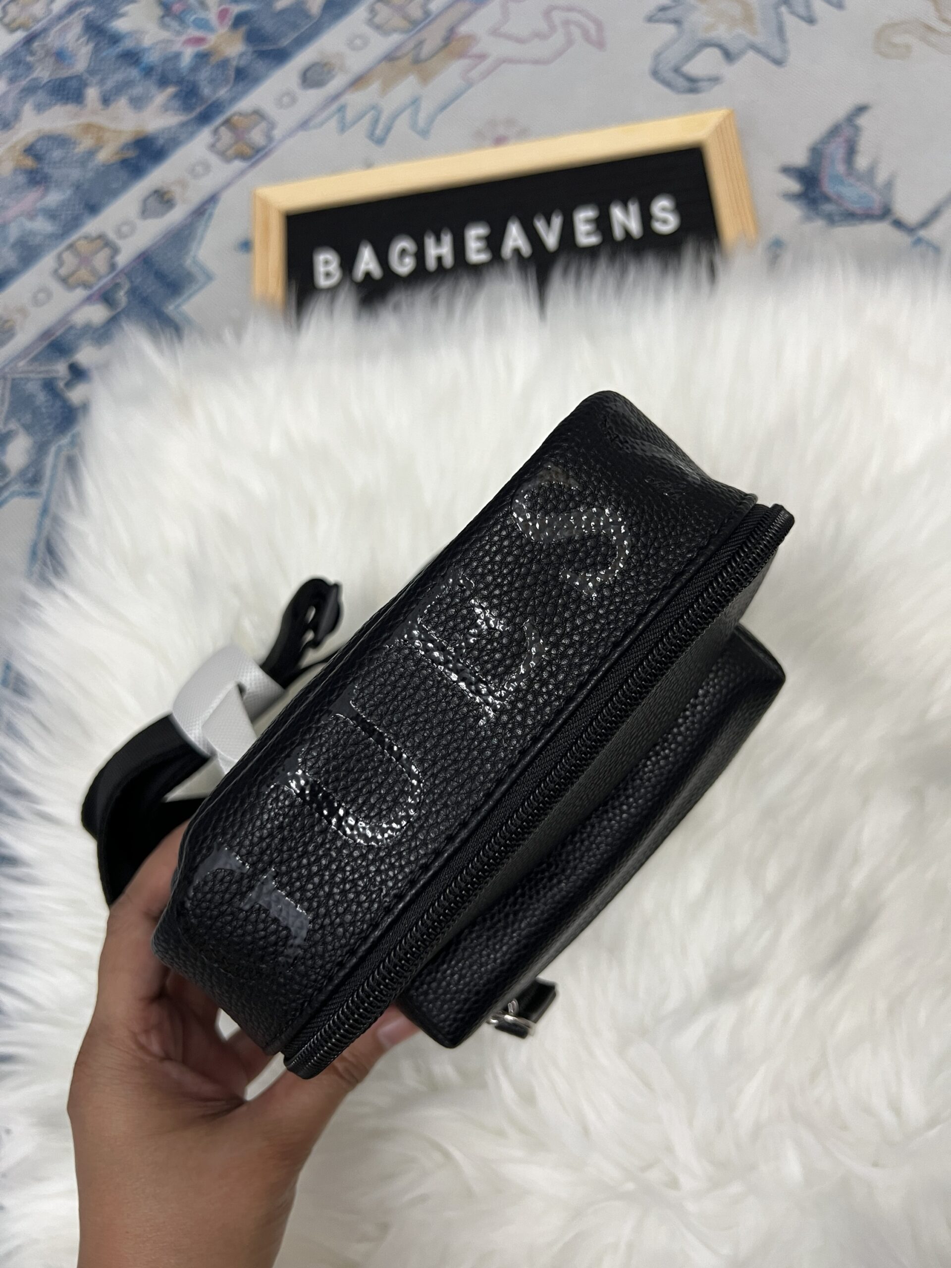 GUESS Men Crossbody - Image 4